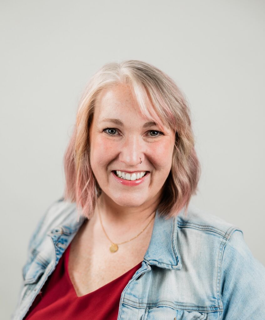 Headshot of Mandi Moore, Administrative Assistant at The Advisor Authority